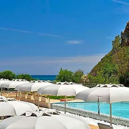 Hotel Club Torre Salinas 4*